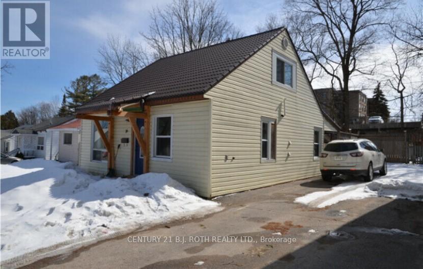 16 ALBANY AVENUE, orillia, Ontario