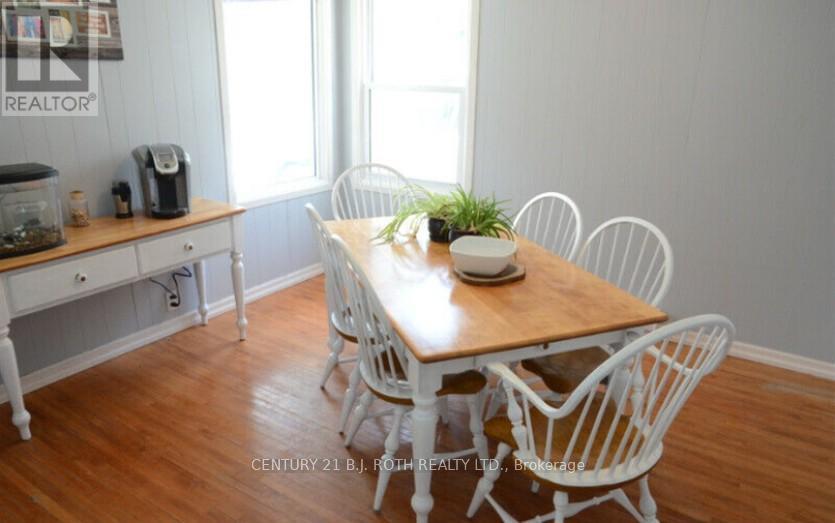 16 Albany Avenue, Orillia, Ontario  L3V 2T3 - Photo 4 - S12480837
