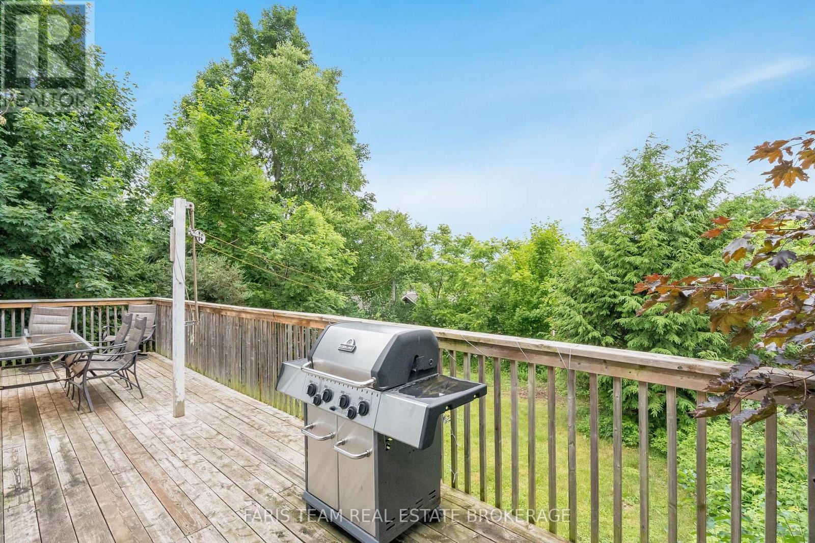 79 Poyntz Street, Penetanguishene, Ontario  L9M 1N9 - Photo 24 - S12480869
