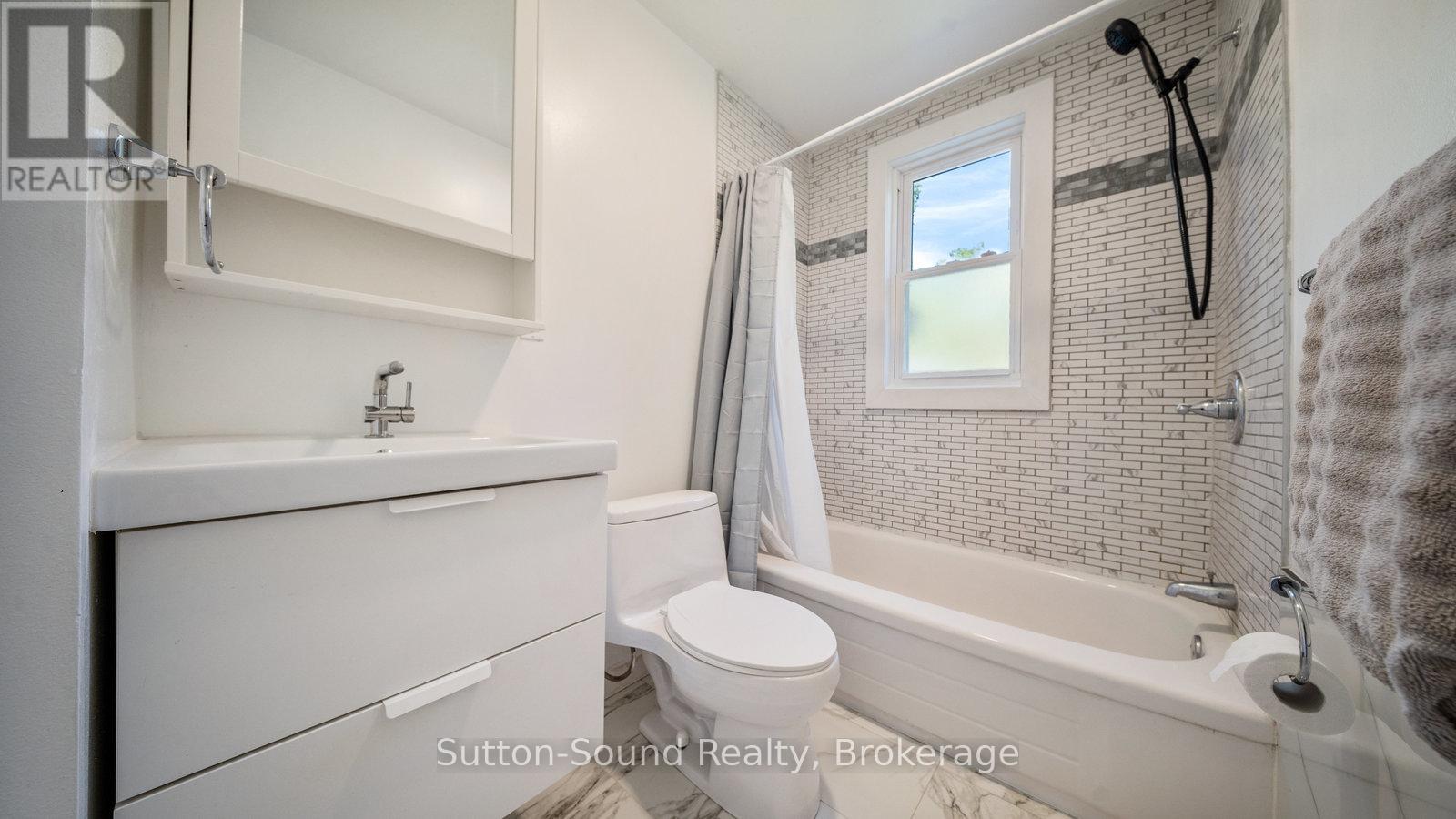 370 Grey Street, Brantford, Ontario  N3S 4X4 - Photo 11 - X12480890