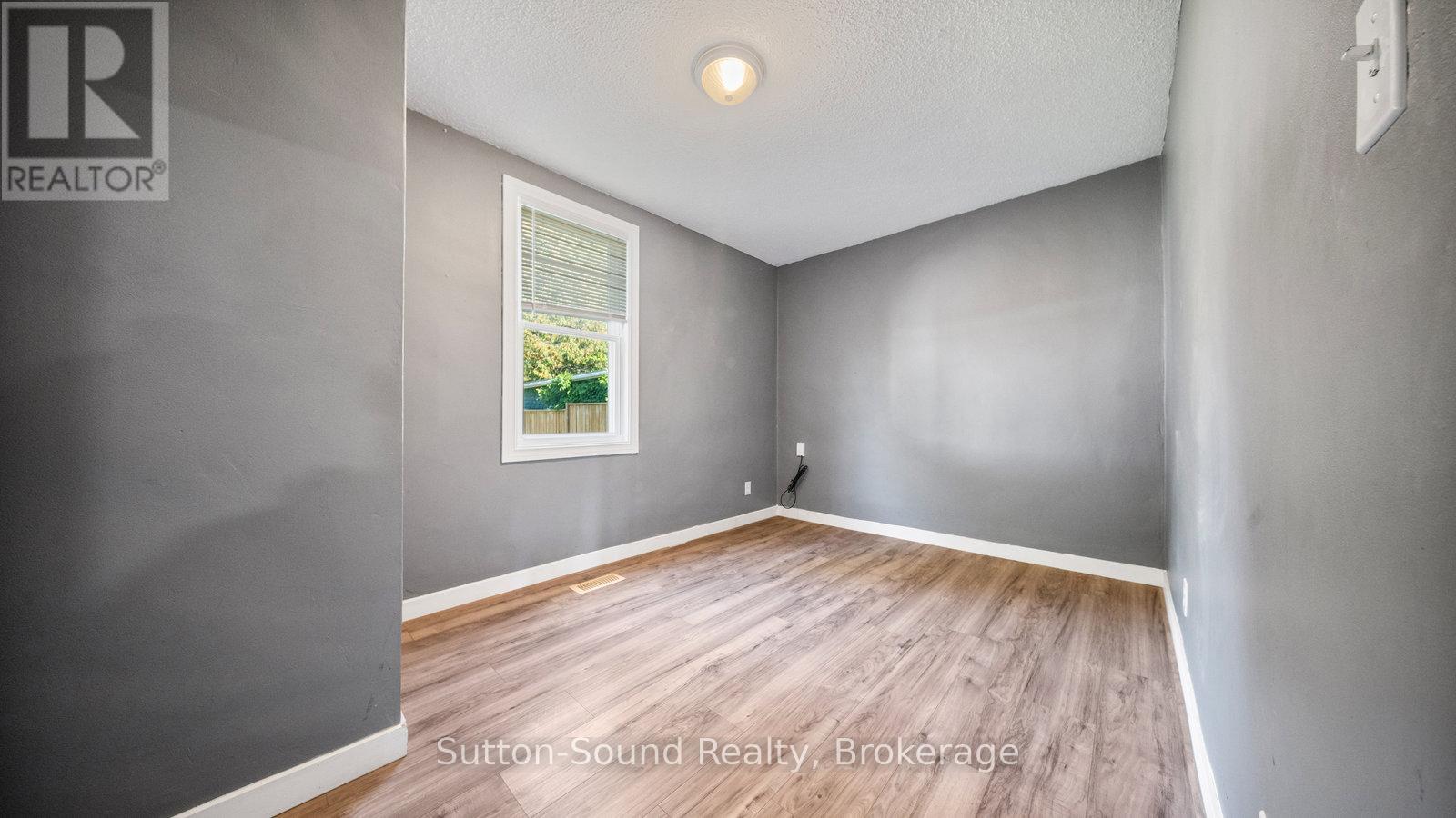 370 Grey Street, Brantford, Ontario  N3S 4X4 - Photo 13 - X12480890