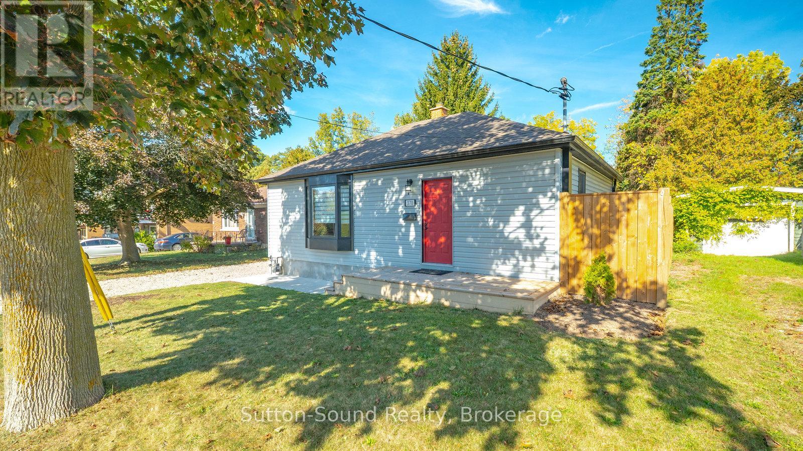 370 Grey Street, Brantford, Ontario  N3S 4X4 - Photo 3 - X12480890