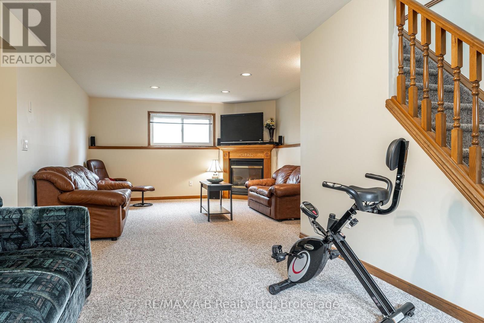 65 Parkhaven Crescent, St. Marys, Ontario  N4X 1E7 - Photo 26 - X12480968