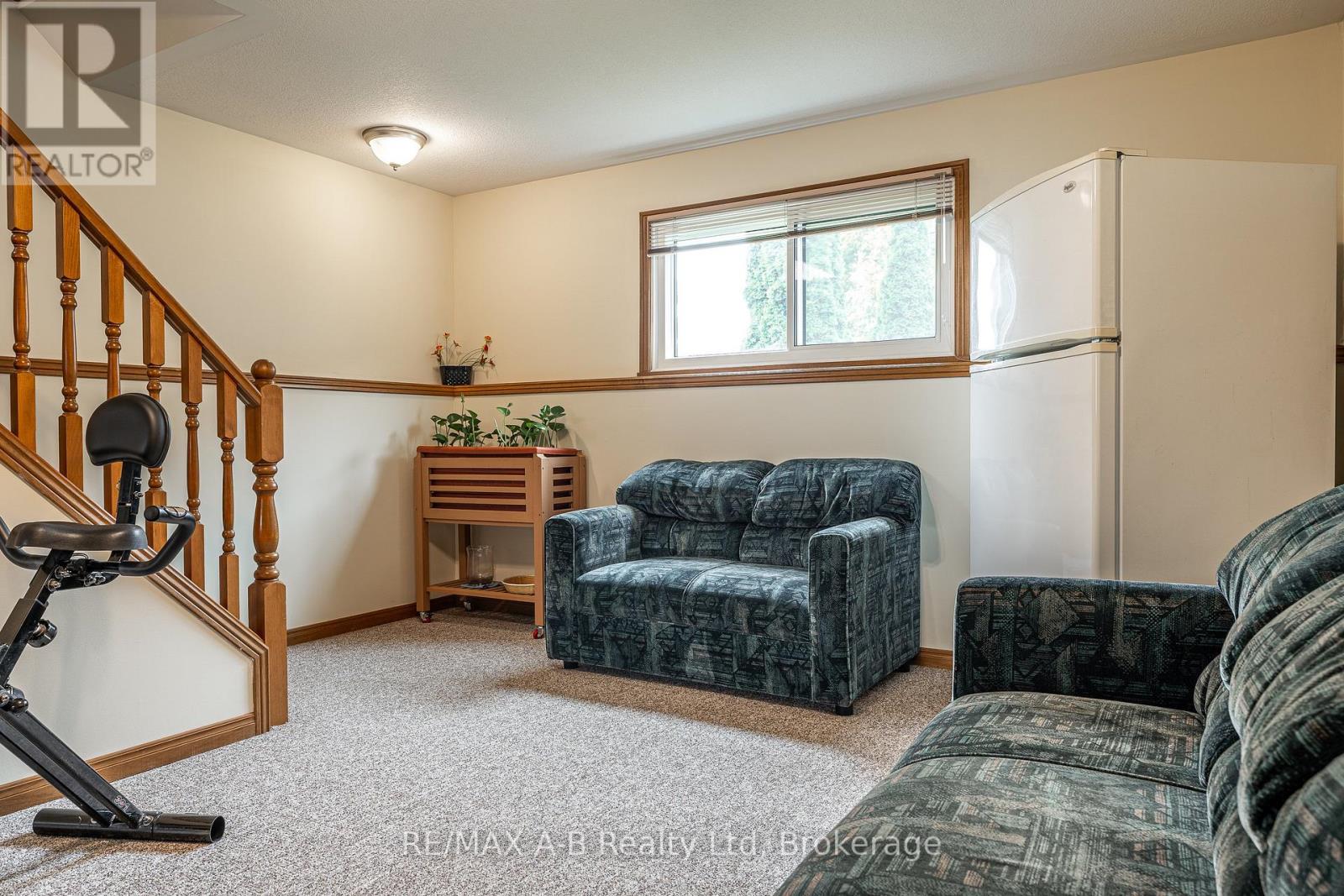 65 Parkhaven Crescent, St. Marys, Ontario  N4X 1E7 - Photo 30 - X12480968