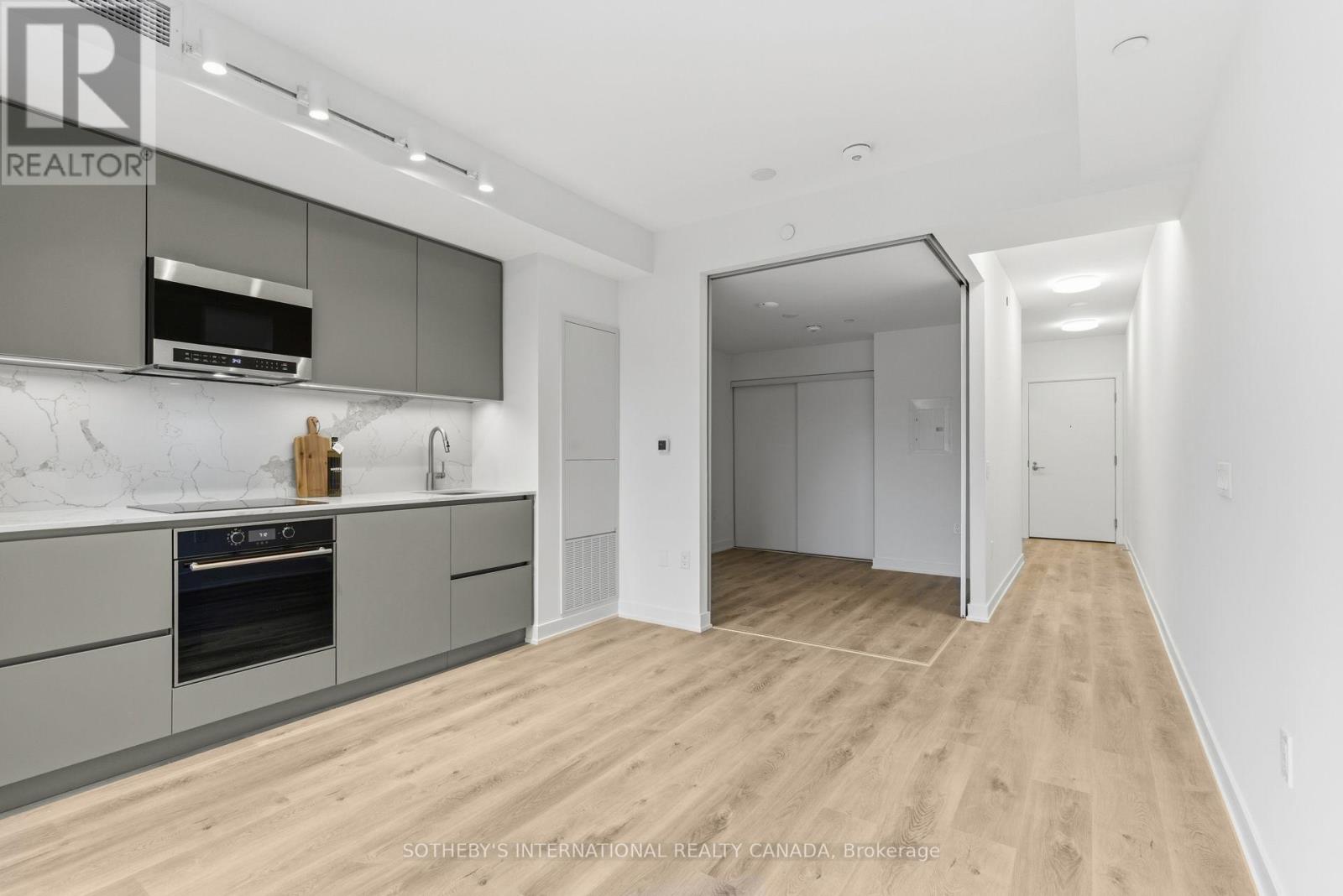 418s - 110 Broadway Avenue, Toronto, Ontario  M4P 1V7 - Photo 9 - C12466258