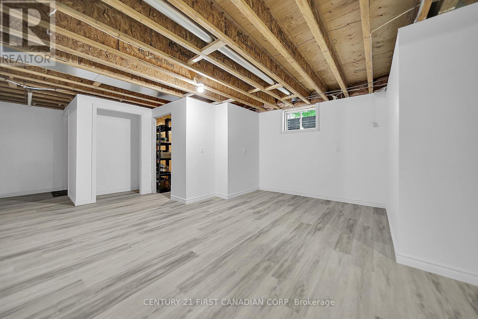 42580 Roberts Line, Central Elgin, Ontario  N0L 2L0 - Photo 26 - X12480952