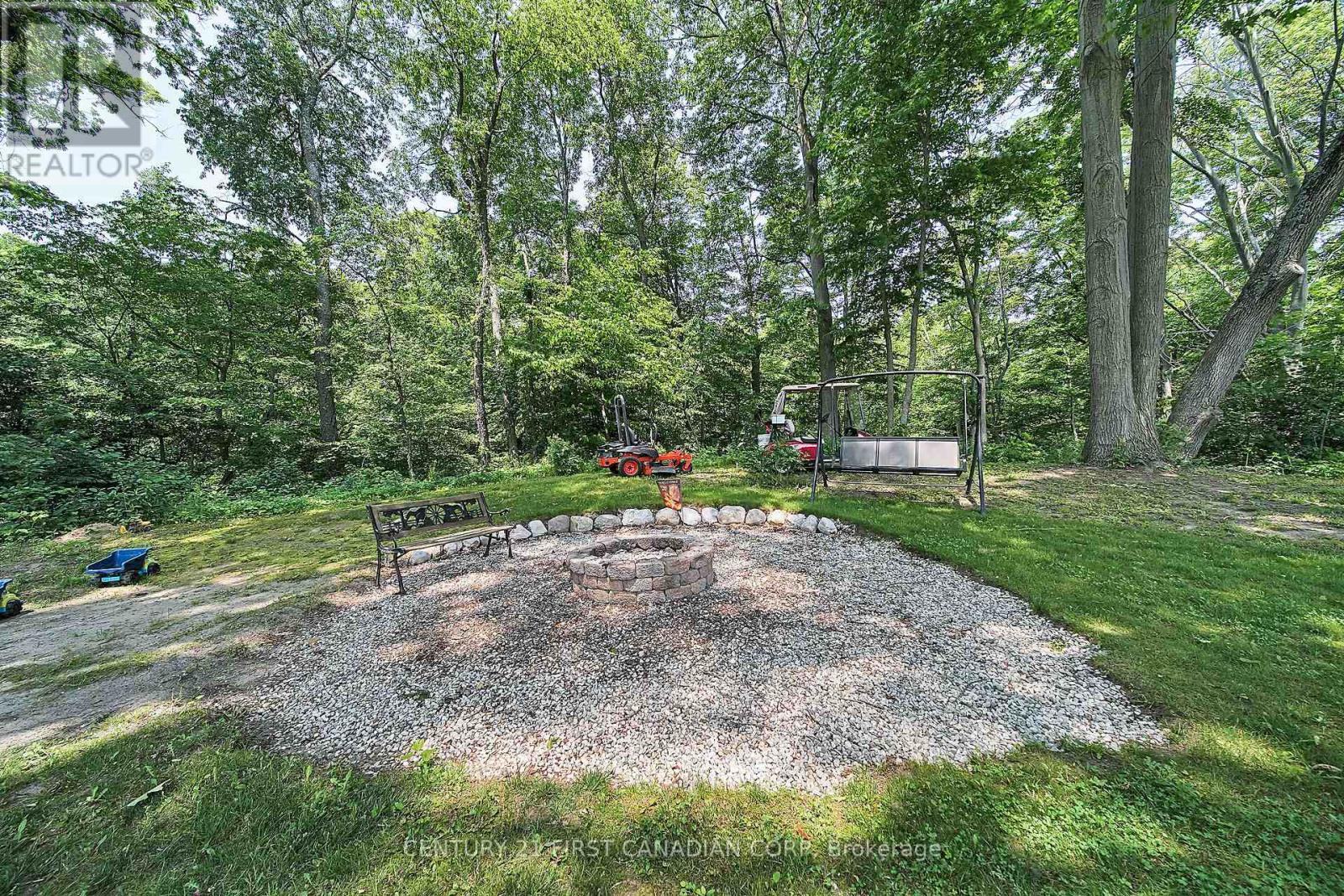42580 Roberts Line, Central Elgin, Ontario  N0L 2L0 - Photo 39 - X12480952