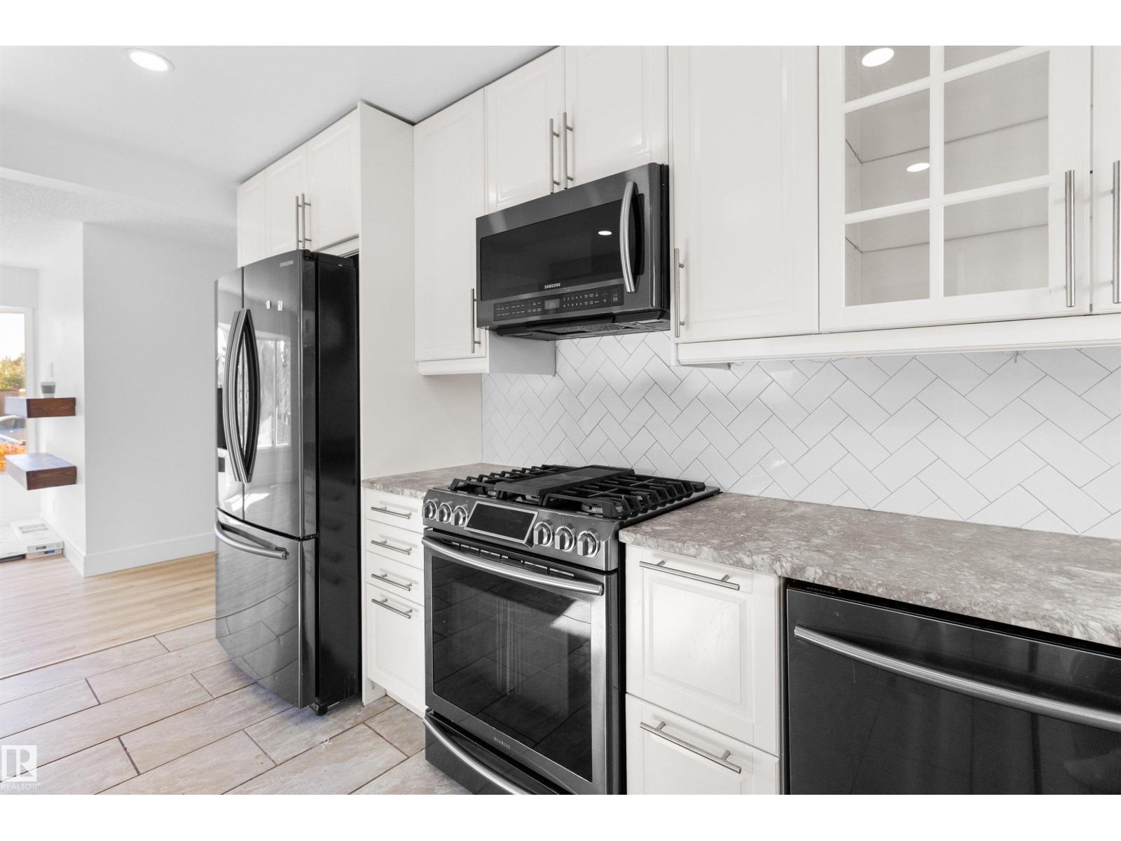 3427 78 St Nw, Edmonton, Alberta  T6K 0E1 - Photo 12 - E4463394