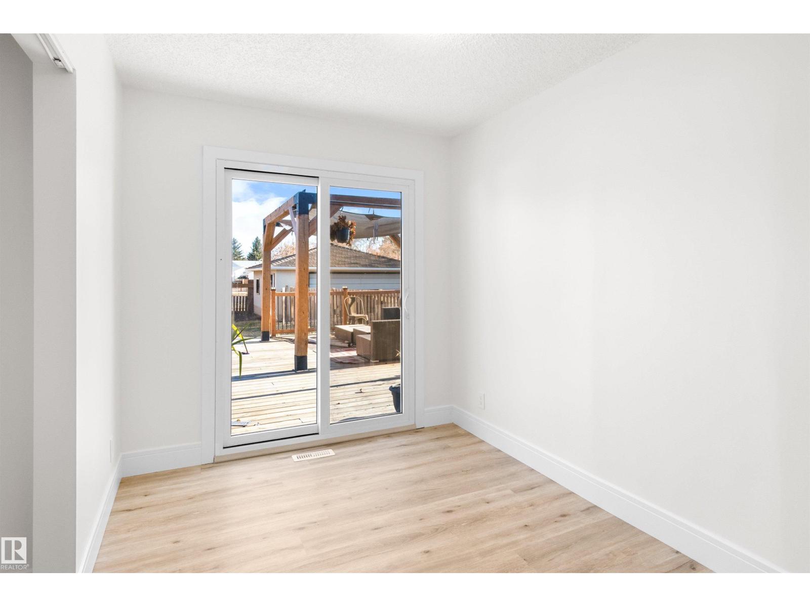 3427 78 St Nw, Edmonton, Alberta  T6K 0E1 - Photo 18 - E4463394