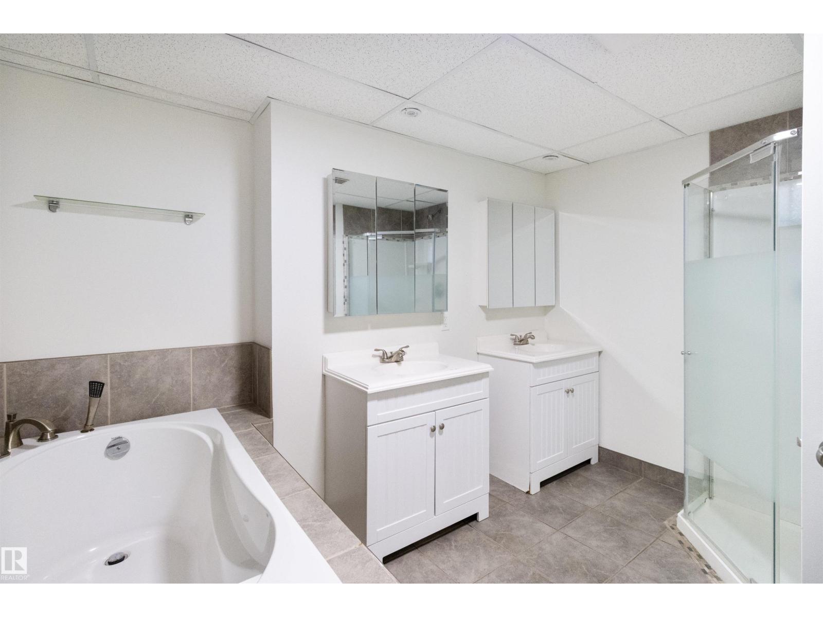 3427 78 St Nw, Edmonton, Alberta  T6K 0E1 - Photo 36 - E4463394