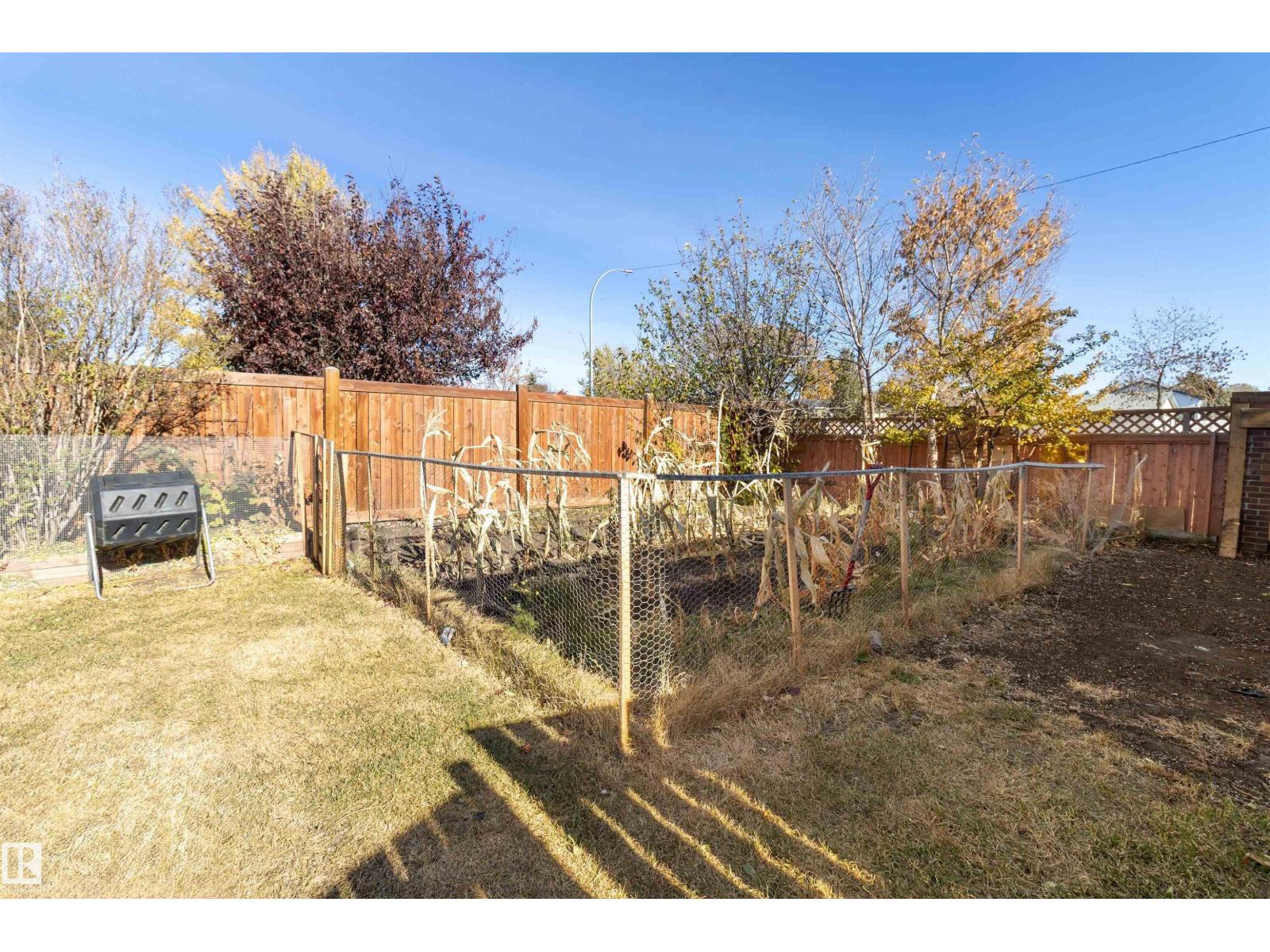 3427 78 St Nw, Edmonton, Alberta  T6K 0E1 - Photo 44 - E4463394