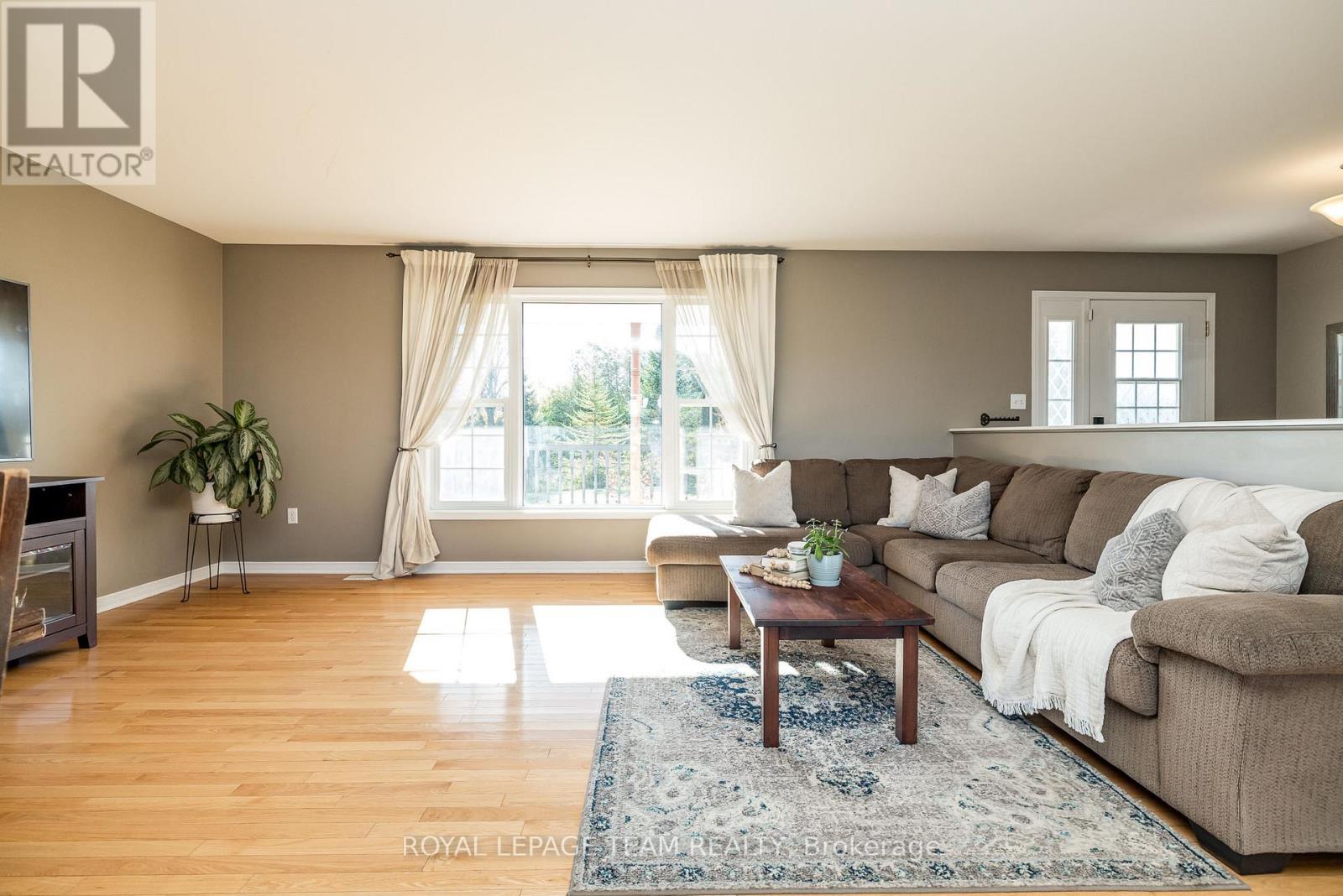 344 Richardson Road, Montague, Ontario  K0G 1N0 - Photo 10 - X12480913