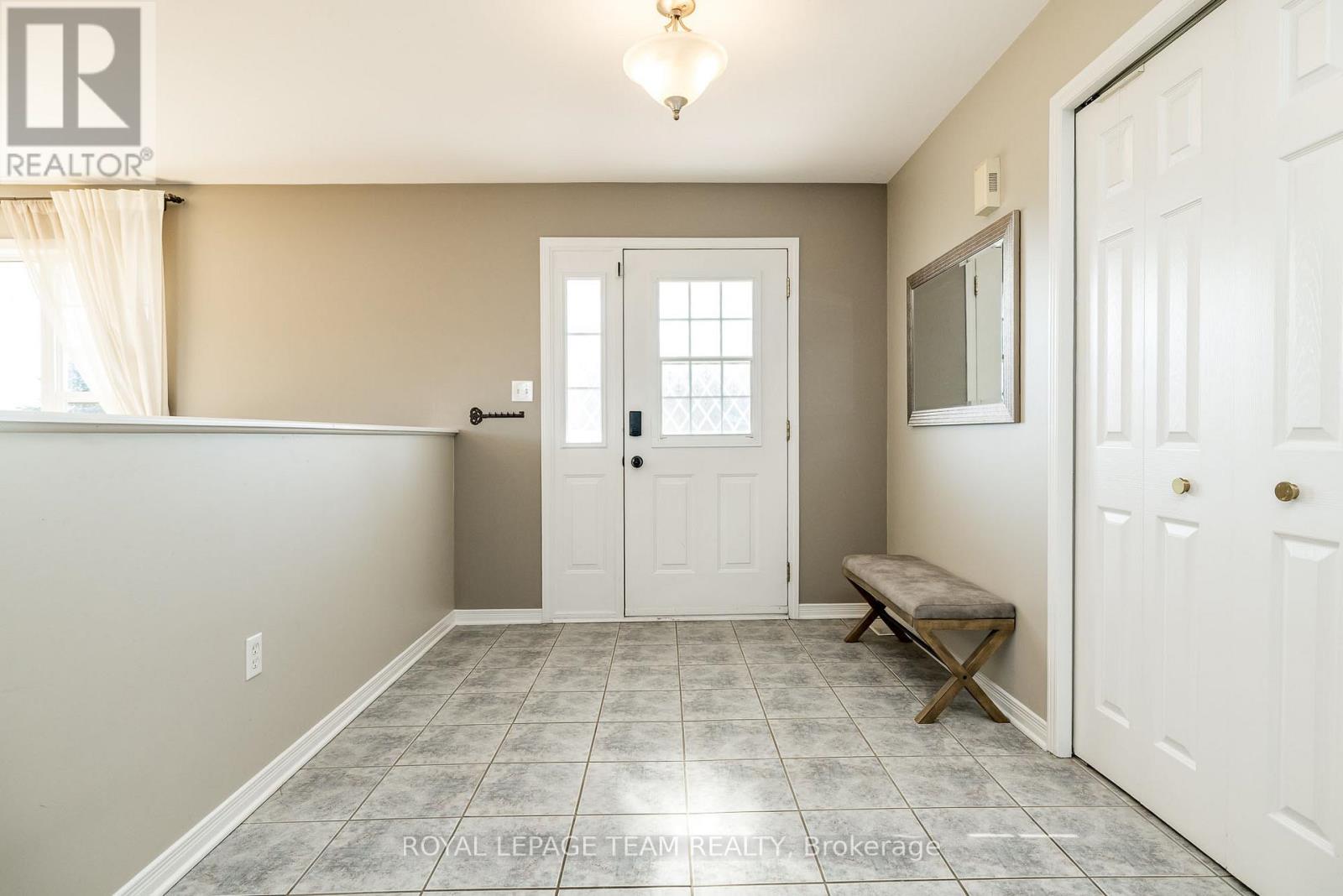 344 Richardson Road, Montague, Ontario  K0G 1N0 - Photo 6 - X12480913