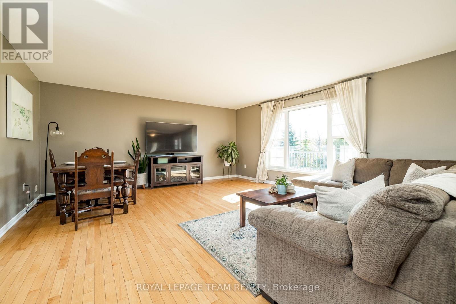 344 Richardson Road, Montague, Ontario  K0G 1N0 - Photo 7 - X12480913