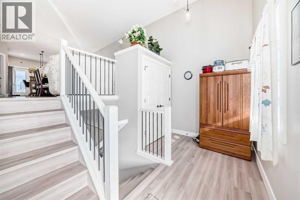 11 Ian Way, Sylvan Lake, Alberta  T4S 0T6 - Photo 4 - A2266436