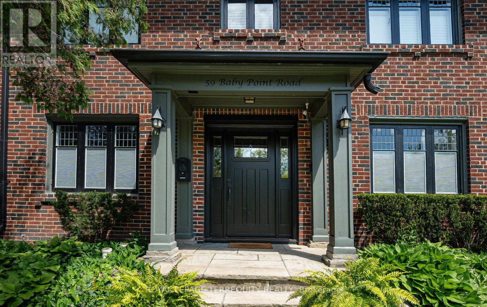59 Baby Point Road, Toronto, Ontario  M6S 2G4 - Photo 4 - W12480827