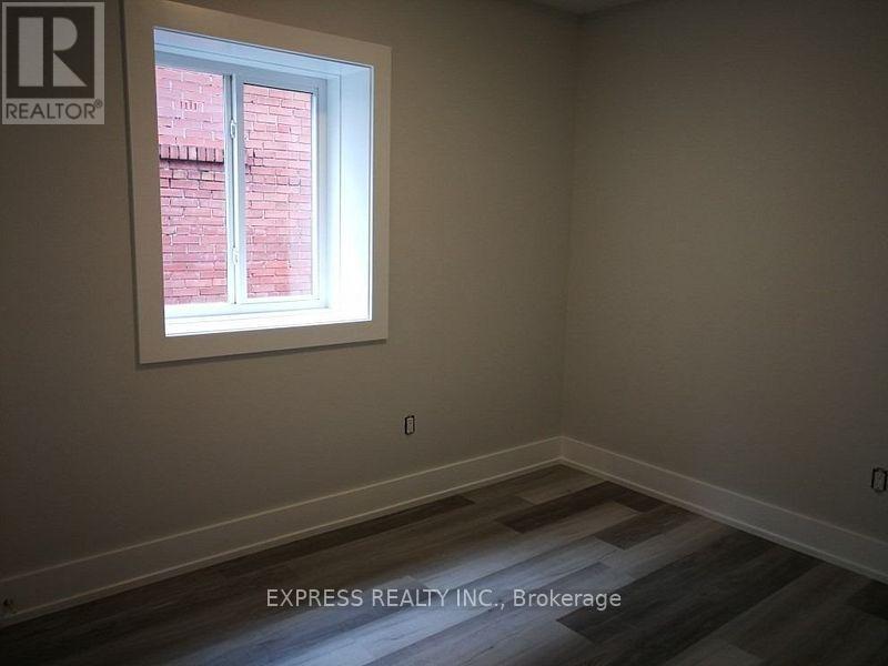 4 - 497 Parkside Drive, Toronto, Ontario  M6R 2Z9 - Photo 11 - W12480829