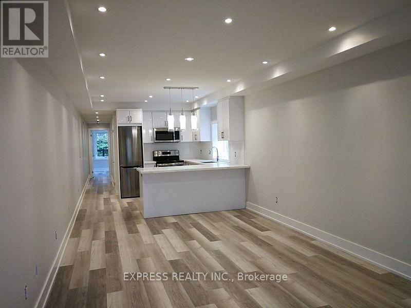 4 - 497 Parkside Drive, Toronto, Ontario  M6R 2Z9 - Photo 2 - W12480829