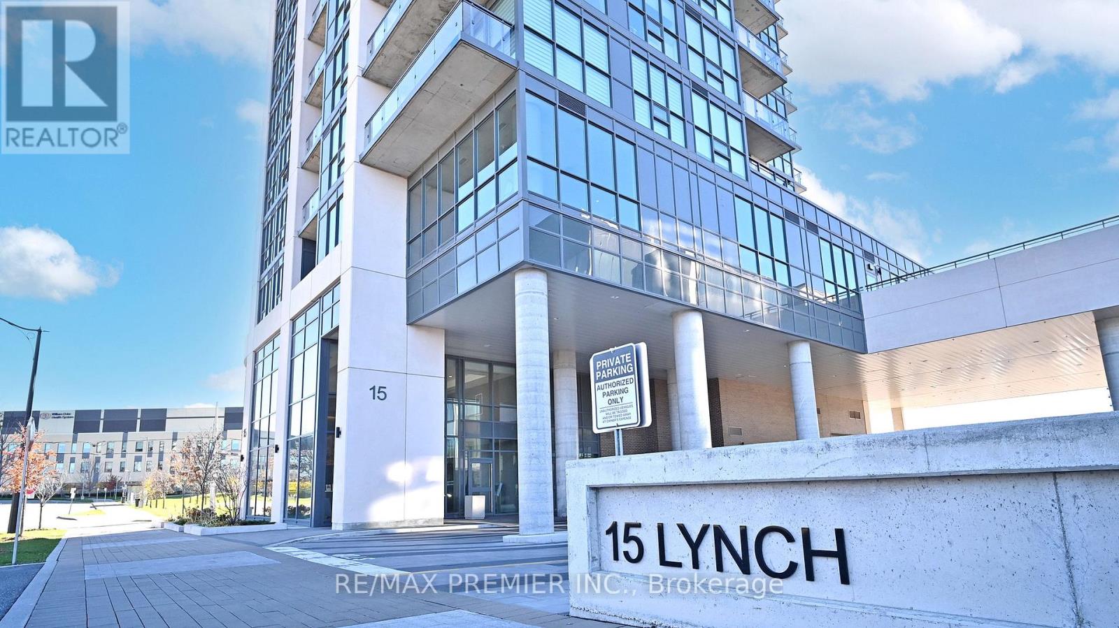 808 - 15 Lynch Street, Brampton, Ontario  L6W 0C7 - Photo 2 - W12480841