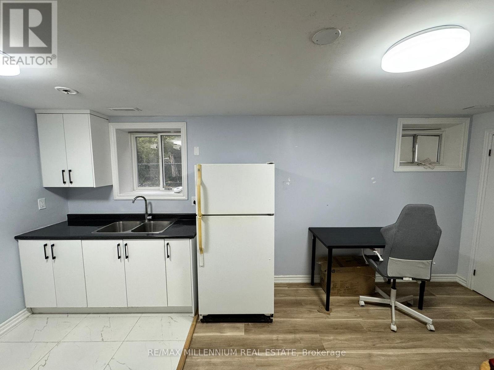Basement - 28 Bramhall Court, Brampton, Ontario  L6V 3L2 - Photo 5 - W12480844