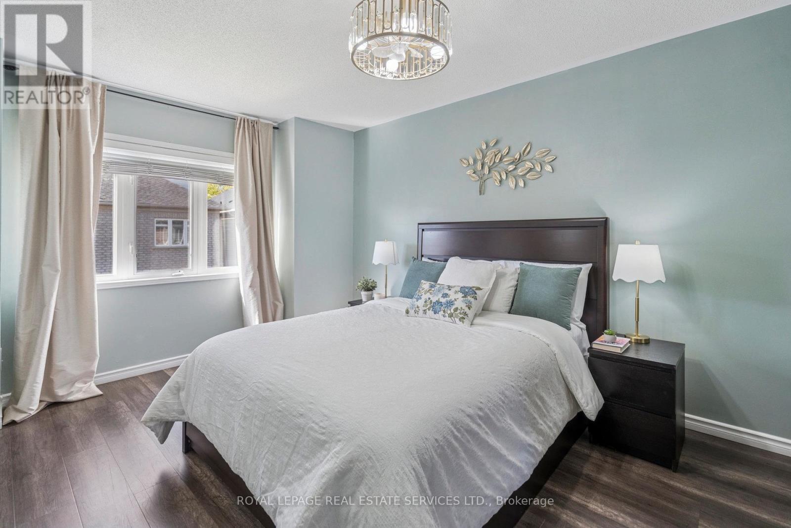 2293 Seton Crescent, Burlington, Ontario  L7L 6Y4 - Photo 22 - W12480846