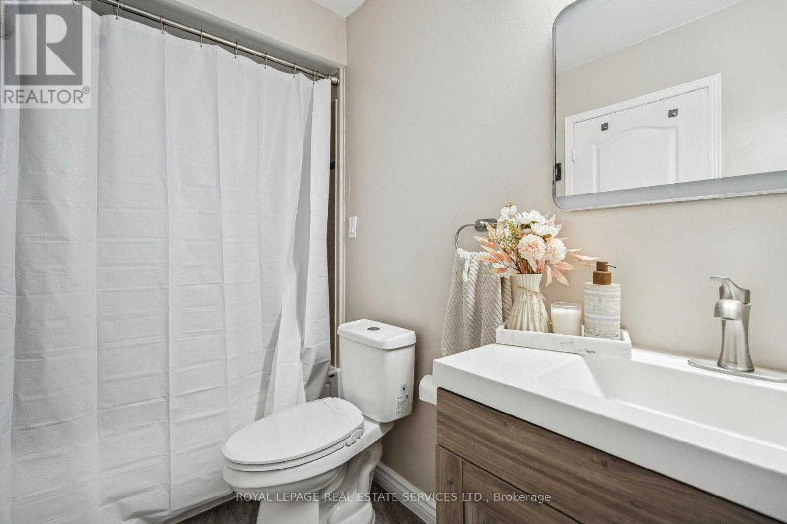 2293 Seton Crescent, Burlington, Ontario  L7L 6Y4 - Photo 26 - W12480846