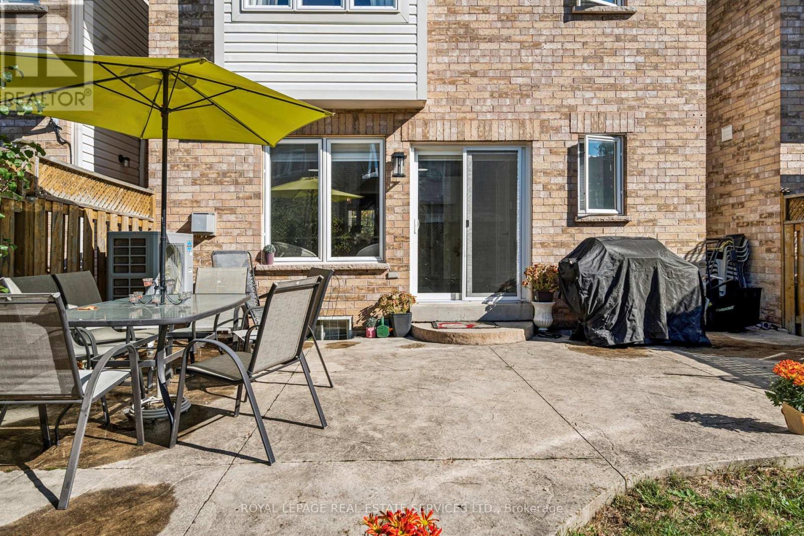 2293 Seton Crescent, Burlington, Ontario  L7L 6Y4 - Photo 45 - W12480846