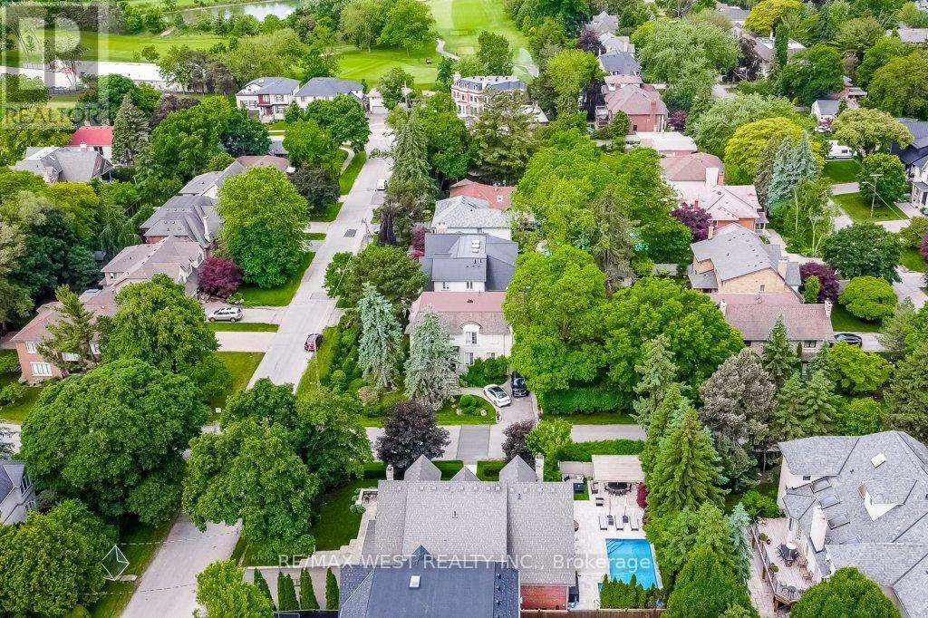 37 Cedarland Drive, Toronto, Ontario  M9A 2K5 - Photo 44 - W12480848