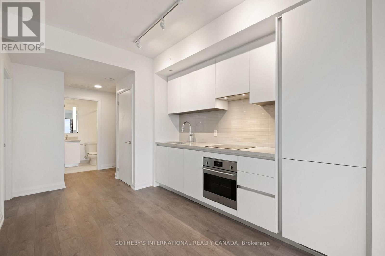 2107 - 4015 The Exchange Street, Mississauga, Ontario  L5B 0N9 - Photo 11 - W12480850