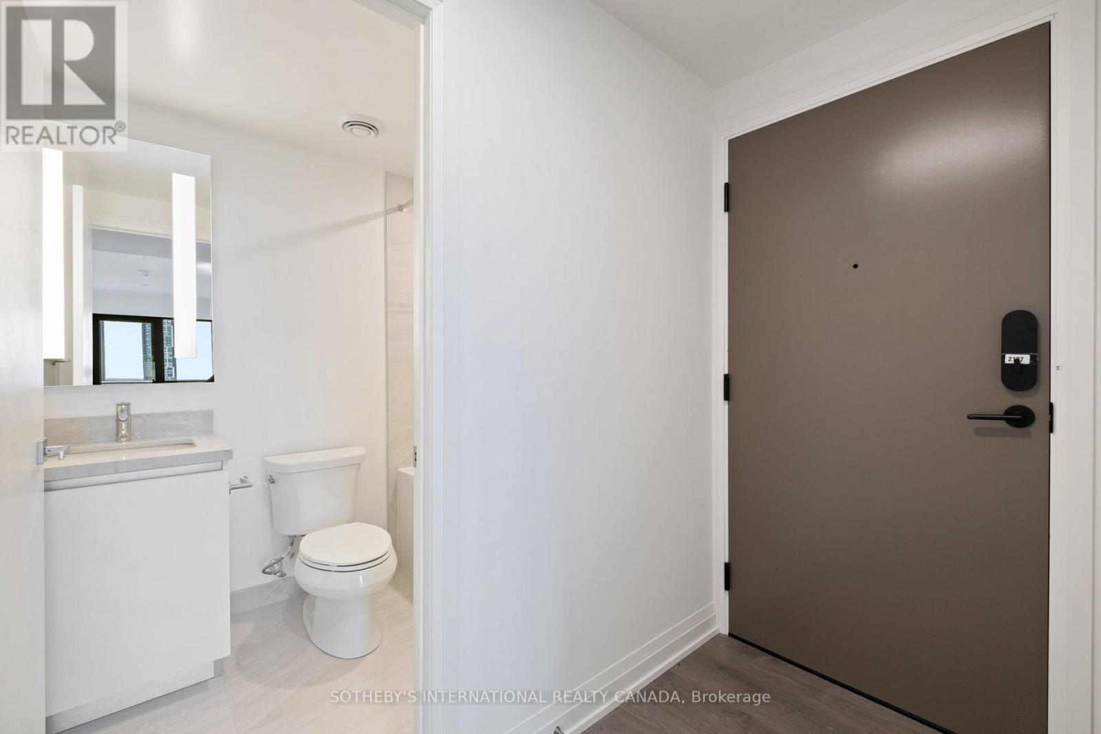 2107 - 4015 The Exchange Street, Mississauga, Ontario  L5B 0N9 - Photo 4 - W12480850