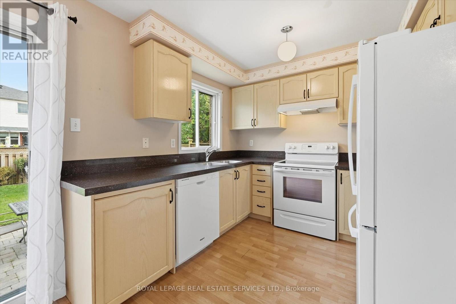 513 Fothergill Boulevard, Burlington, Ontario  L7L 6C8 - Photo 19 - W12480855