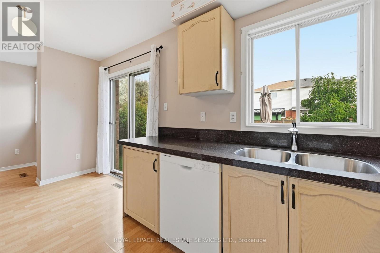 513 Fothergill Boulevard, Burlington, Ontario  L7L 6C8 - Photo 21 - W12480855
