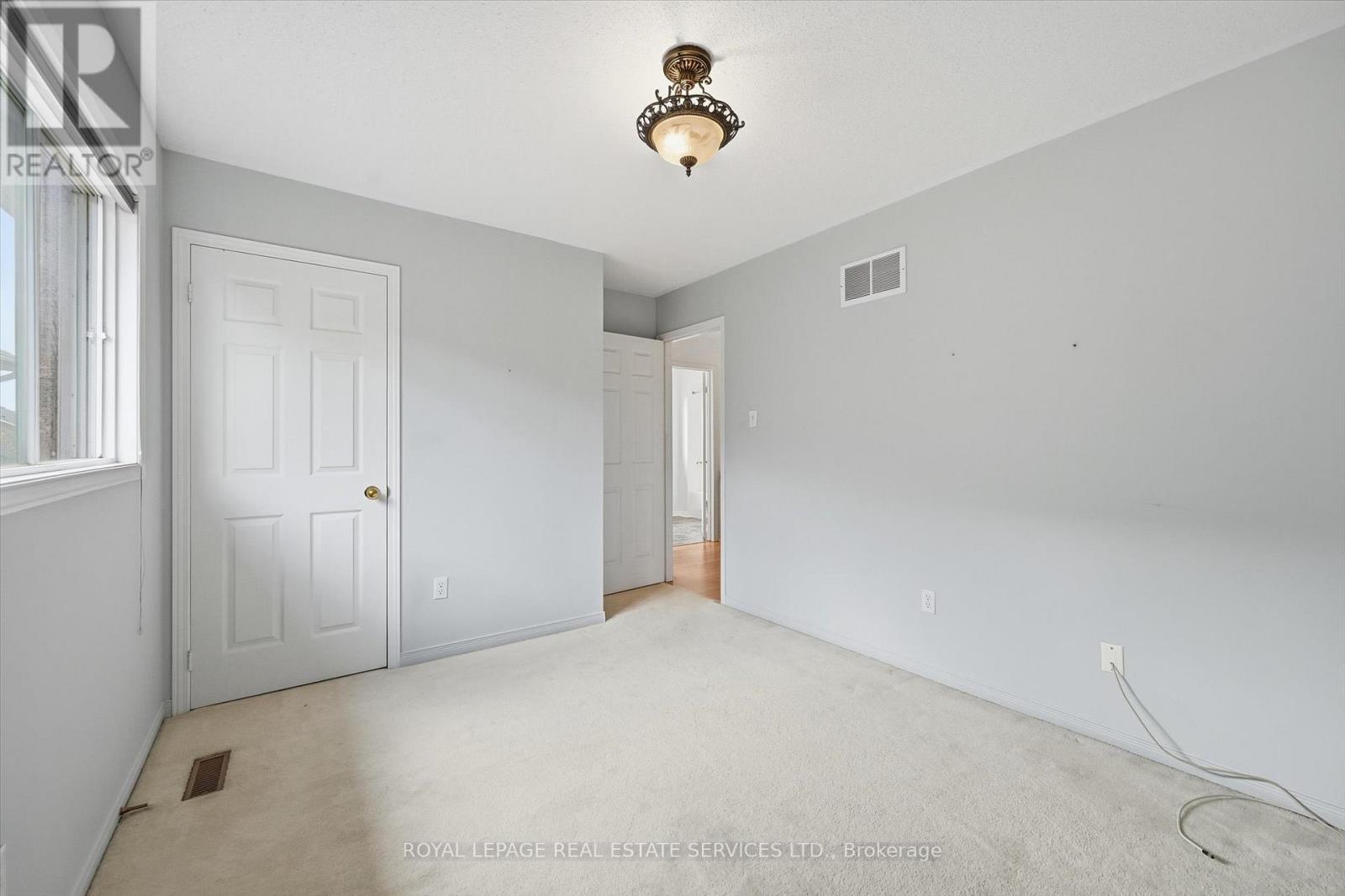 513 Fothergill Boulevard, Burlington, Ontario  L7L 6C8 - Photo 35 - W12480855