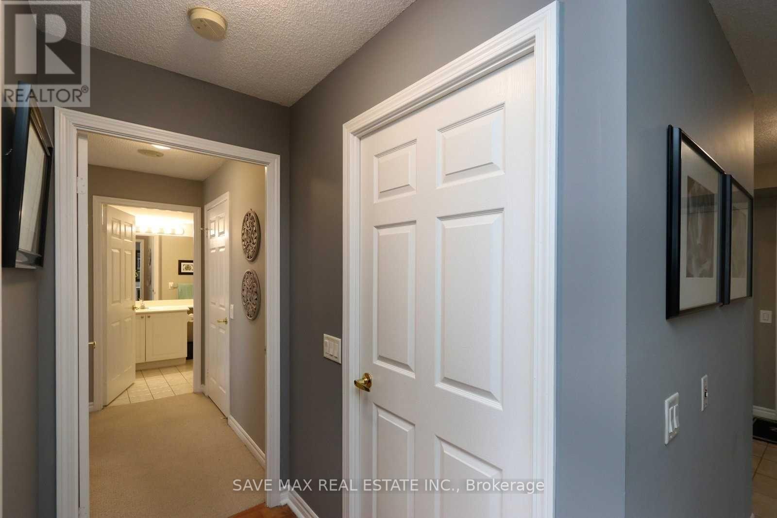 723 - 25 Kingsbridge Garden Circle, Mississauga, Ontario  L5R 4B1 - Photo 12 - W12480871