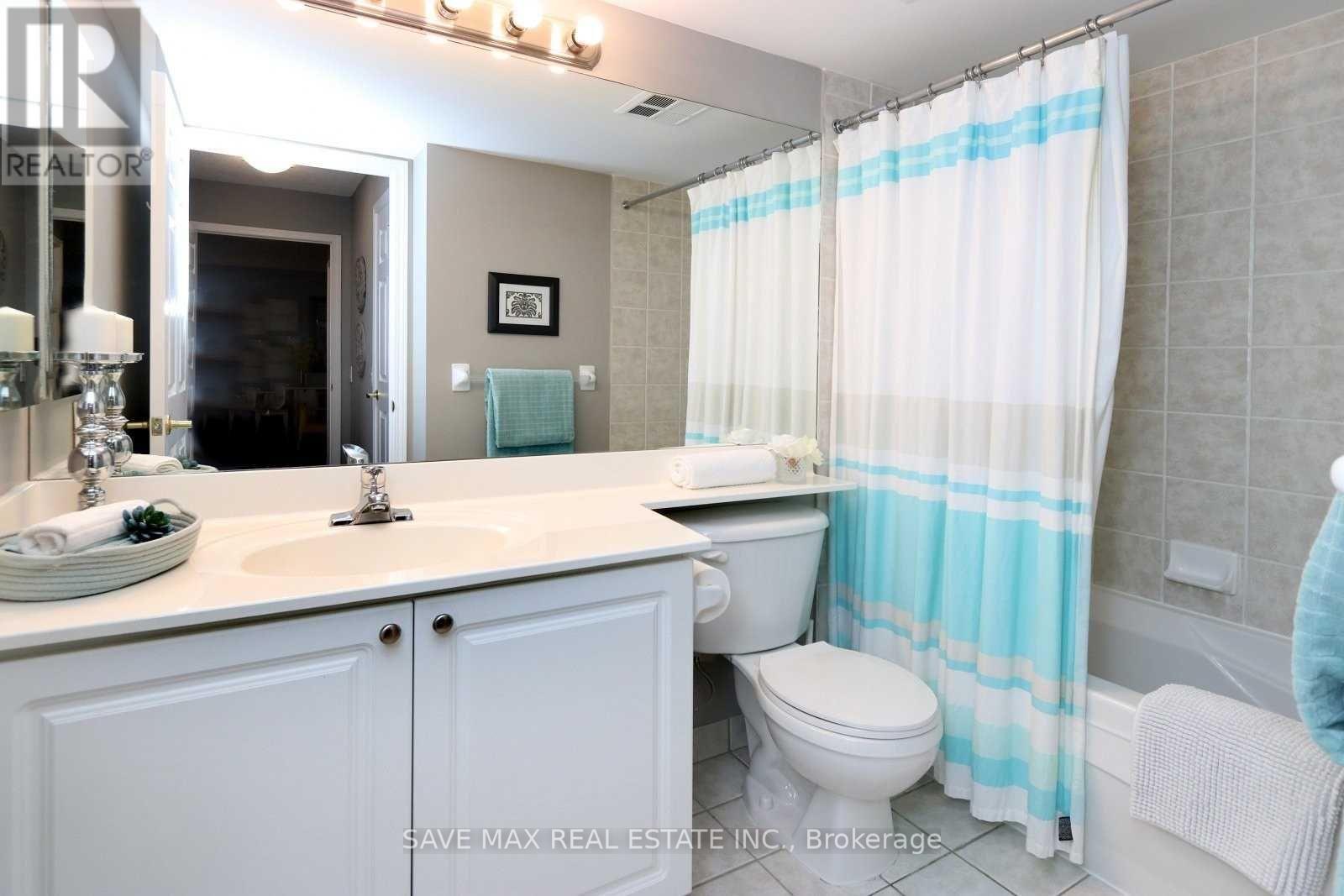 723 - 25 Kingsbridge Garden Circle, Mississauga, Ontario  L5R 4B1 - Photo 14 - W12480871