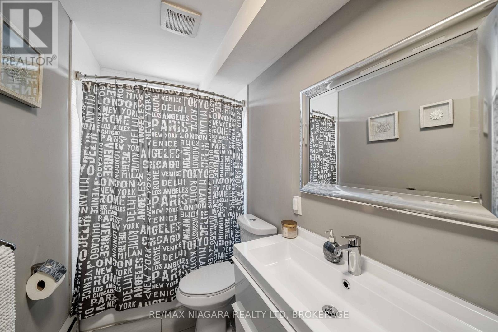 8 - 4538 Huron Street, Niagara Falls, Ontario  L2E 2H3 - Photo 9 - X12480963