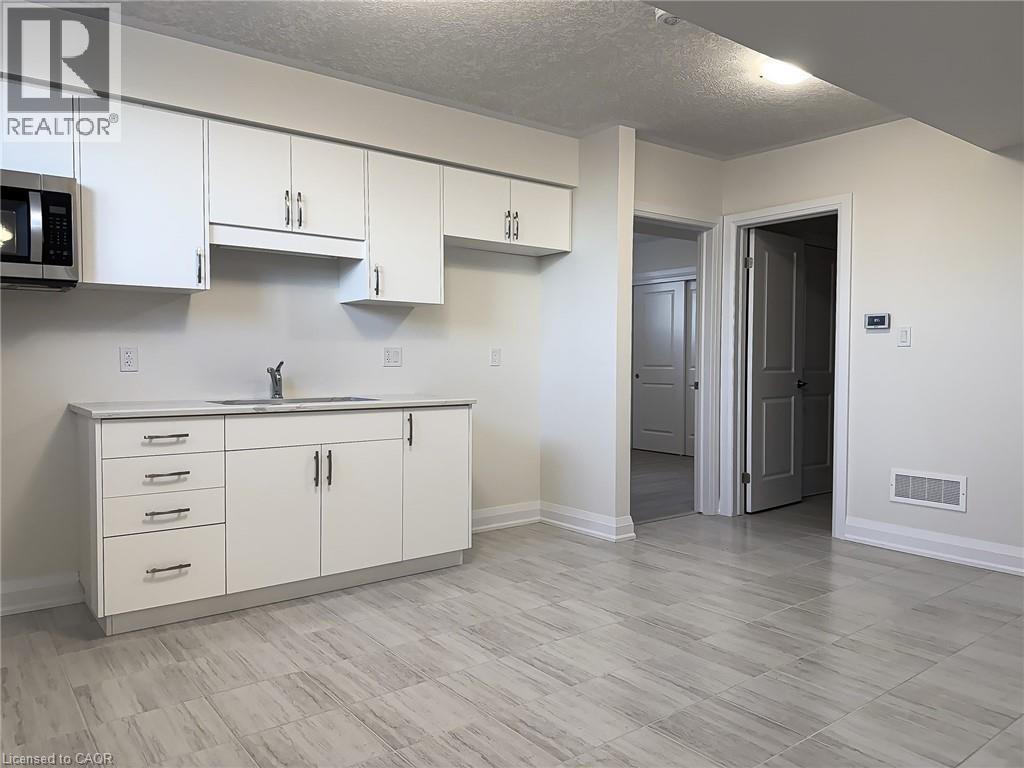 347 Canada Plum Street Unit# Lower, Waterloo, Ontario  N2V 0C3 - Photo 3 - 40781912