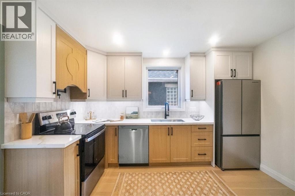 241 Huxley Avenue S, Hamilton, Ontario  L8K 2R2 - Photo 7 - 40777631