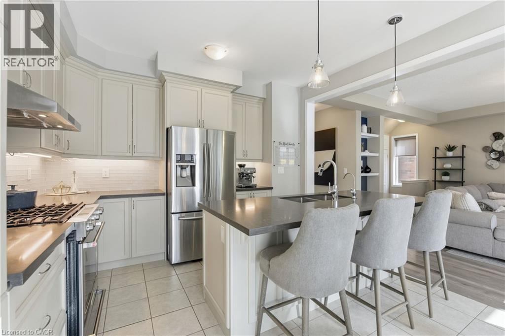 15 Bastia Street, Waterdown, Ontario  L8B 1V3 - Photo 13 - 40778455