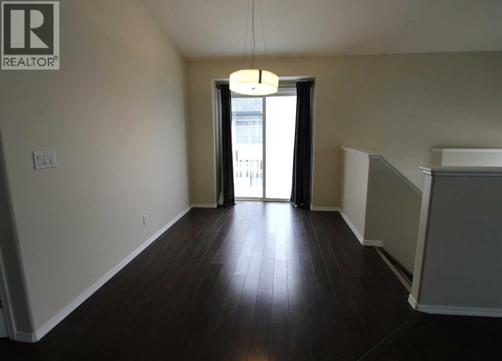 Property at 6231 90A Street image 3