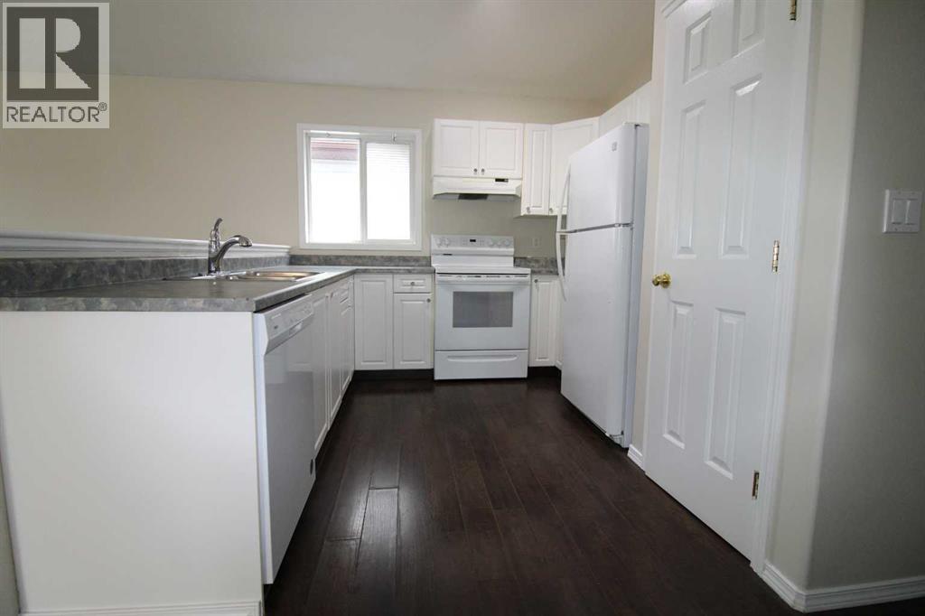 Property at 6231 90A Street image 5