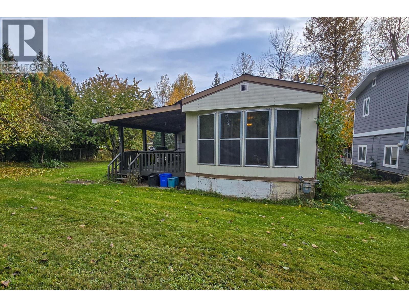 1867 Nixon Road, Revelstoke, British Columbia  V0E 2S0 - Photo 5 - 10365446