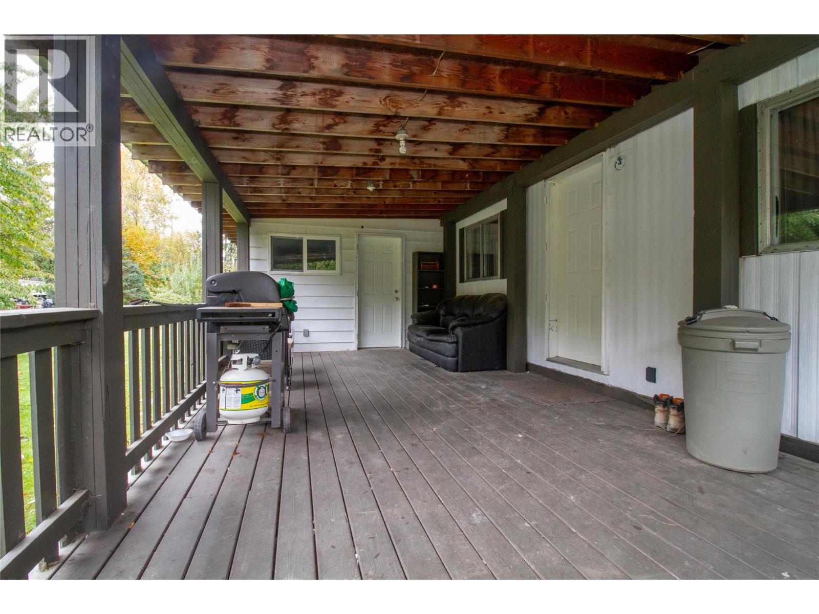 1867 Nixon Road, Revelstoke, British Columbia  V0E 2S0 - Photo 8 - 10365446