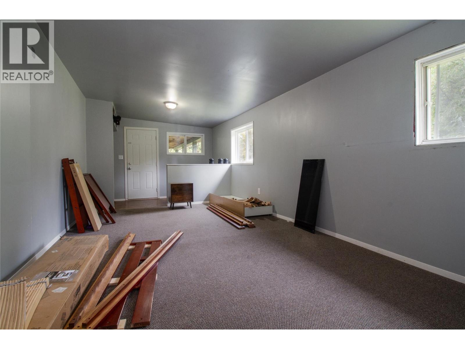 1867 Nixon Road, Revelstoke, British Columbia  V0E 2S0 - Photo 17 - 10365446