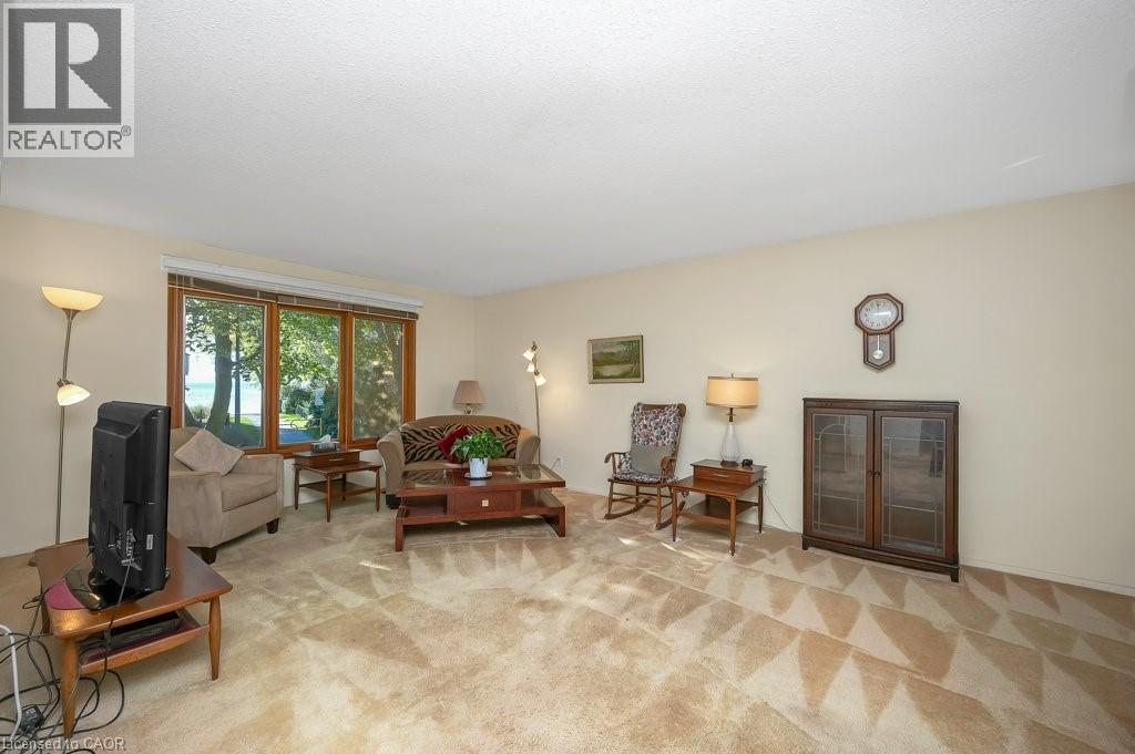 2063 Waters Edge Drive, Oakville, Ontario  L6L 1A3 - Photo 16 - 40782010