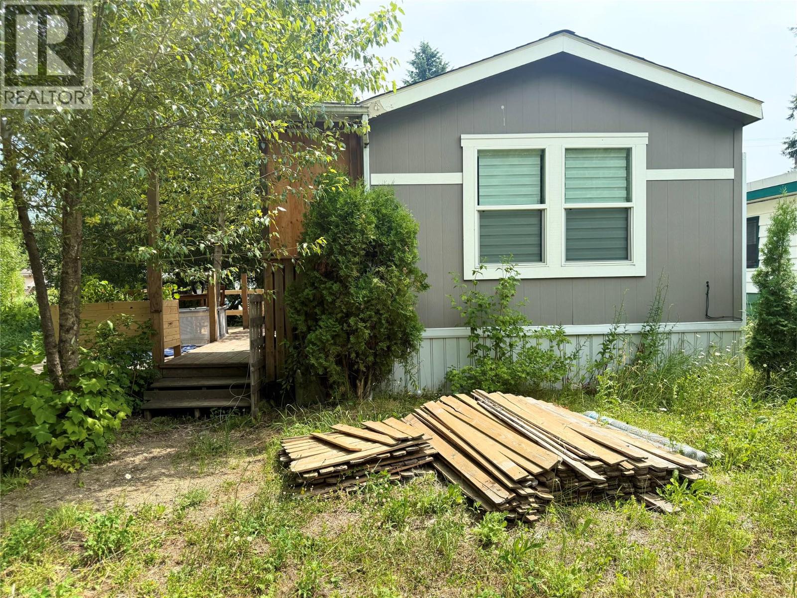 115 Railway Avenue, Salmo, British Columbia  V0G 1Z0 - Photo 2 - 10354950