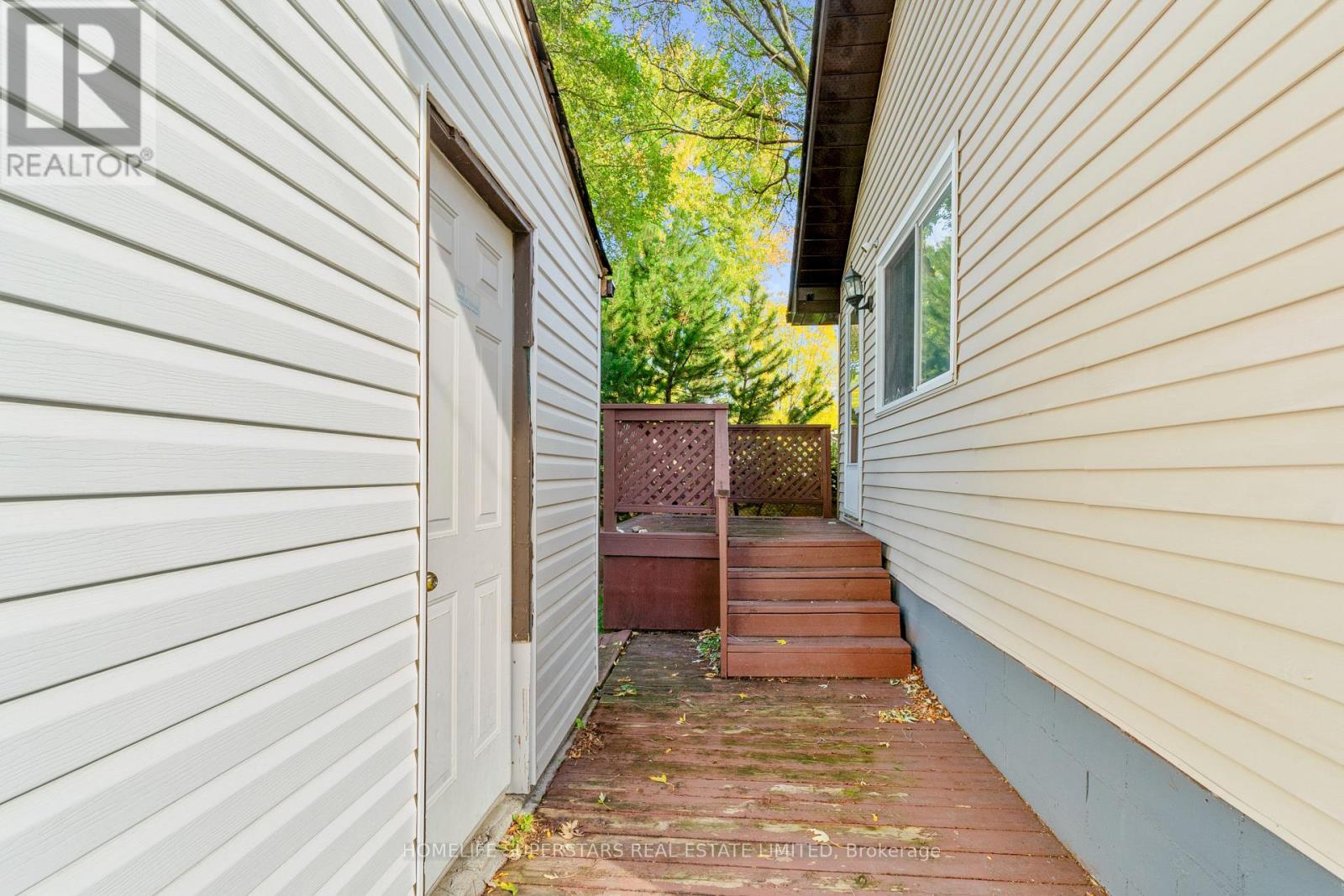 13 Lewis Street, Hamilton, Ontario  L8H 6C3 - Photo 25 - X12480832
