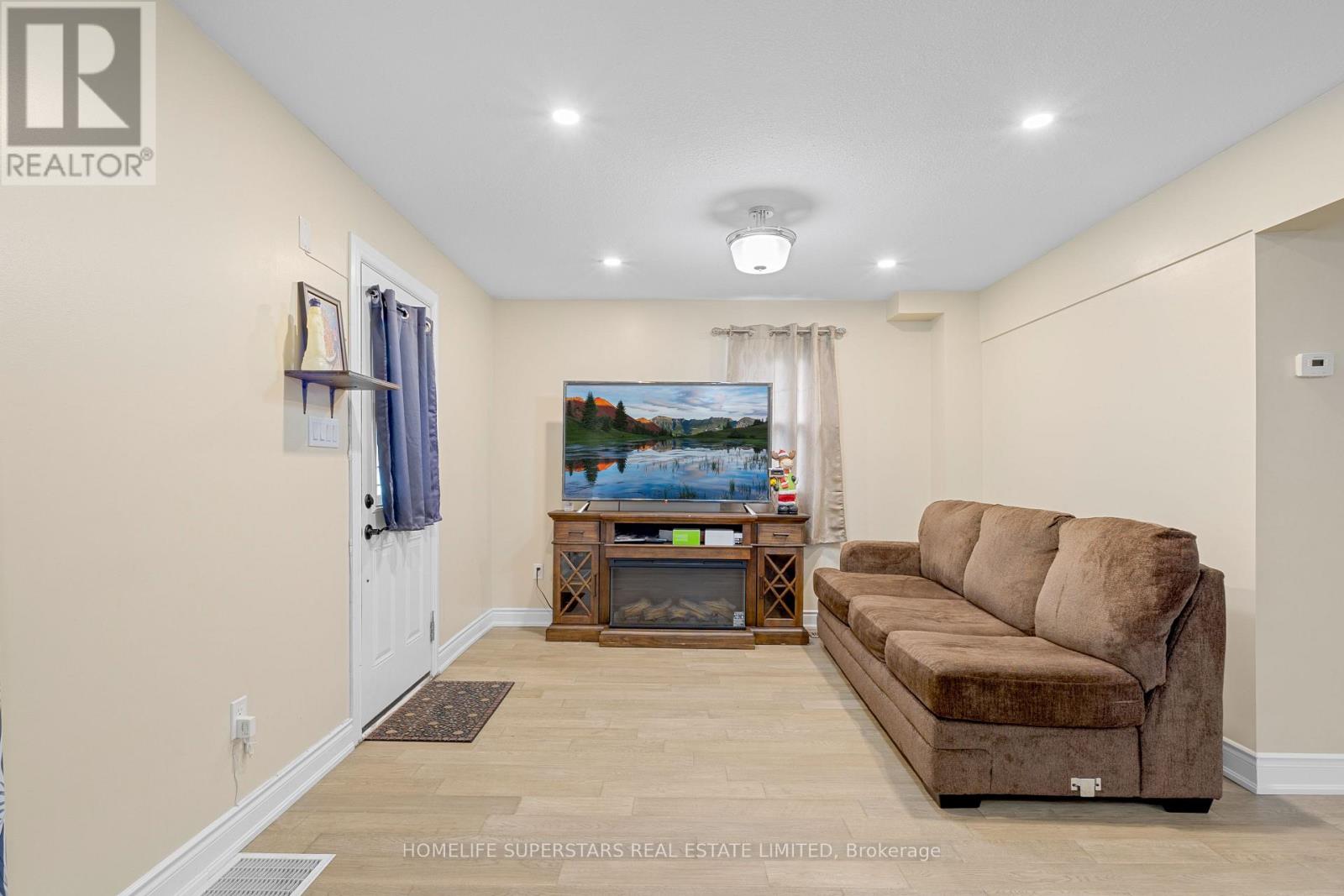 13 Lewis Street, Hamilton, Ontario  L8H 6C3 - Photo 5 - X12480832