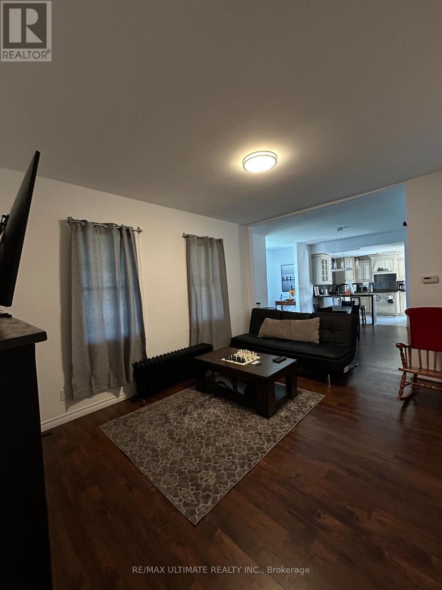 241 Jarvis Street, Fort Erie, Ontario  L2A 2S7 - Photo 12 - X12480873