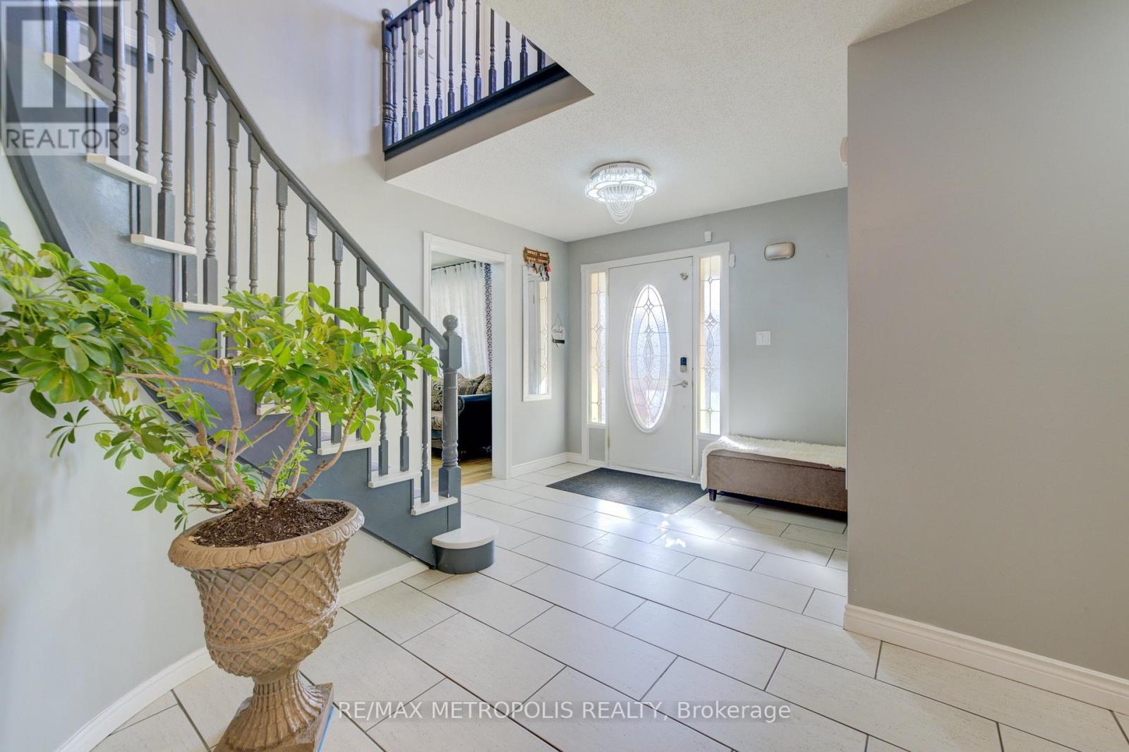 145 Cowan Boulevard, Cambridge, Ontario  N1T 1K9 - Photo 5 - X12480877